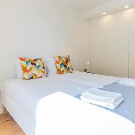 Διαμέρισμα Trendy 2br Flat W/ Parking By Lovelystay *
