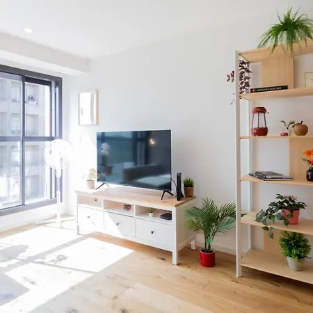 Trendy 2br Flat W/ Parking By Lovelystay Apartament Vila Nova de Gaia